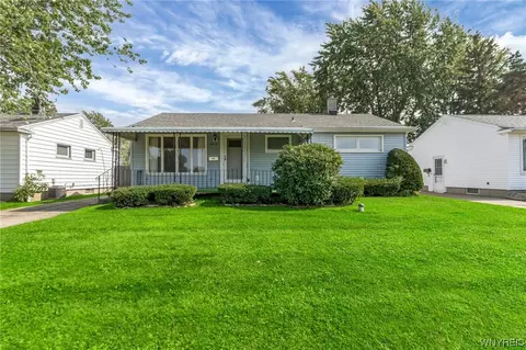 4819 Kennison Pkwy, Hamburg, NY 14075