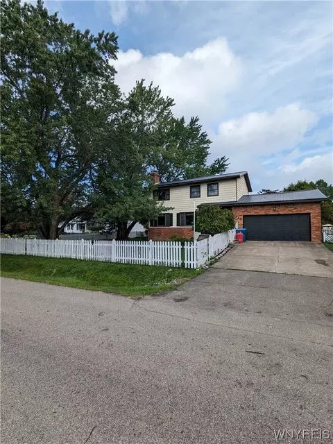 1030 Backus Rd, Evans, NY 14047
