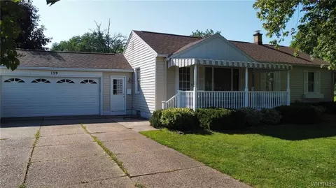 139 Hird St, Wheatfield, NY 14304