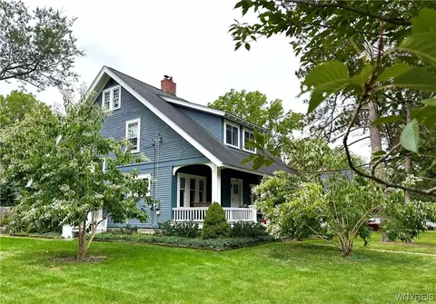 537 Linden Ave, Aurora, NY 14052