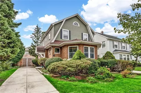21 Allegany Ave, Kenmore, NY 14217
