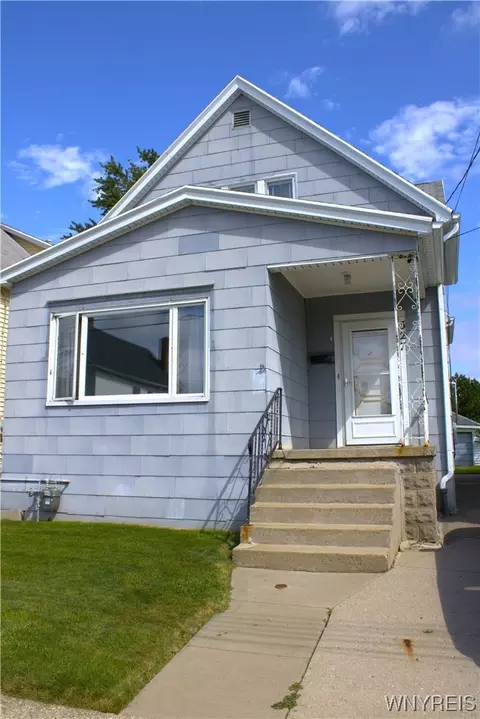 327 Longnecker St, Buffalo, NY 14206