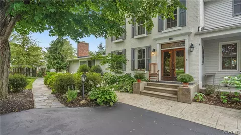 5535 Old Goodrich Rd, Clarence, NY 14031