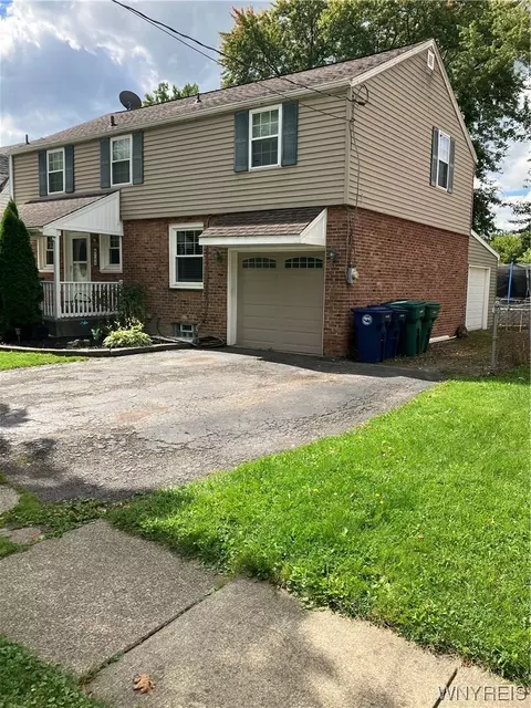 740 91st St, Niagara Falls, NY 14304