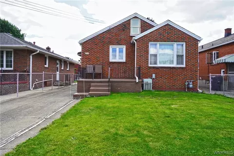 35 Bell Ave, Lackawanna, NY 14218