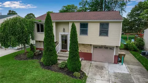 99 Penwood Dr, Cheektowaga, NY 14227