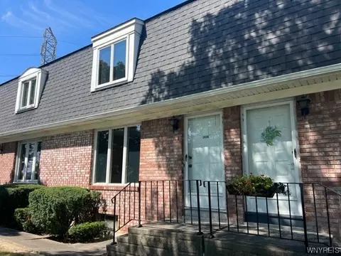 2436 Colvin Blvd #G, Tonawanda, NY 14150