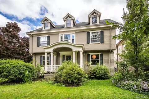 174 Soldiers Pl, Buffalo, NY 14209