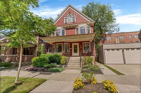 15 Dorchester Rd, Buffalo, NY 14222