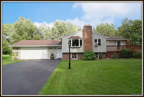 4289 Billo Rd, Newstead, NY 14031