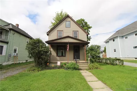 57 Caswell St, Lancaster, NY 14086