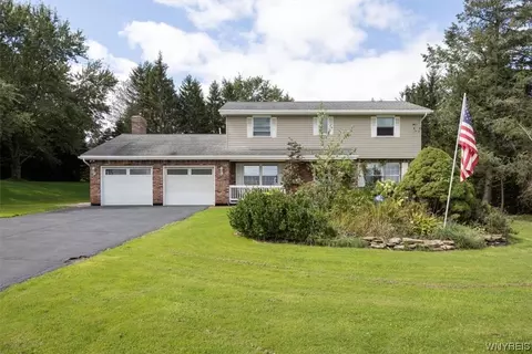 9186 Phillips Rd, Holland, NY 14080