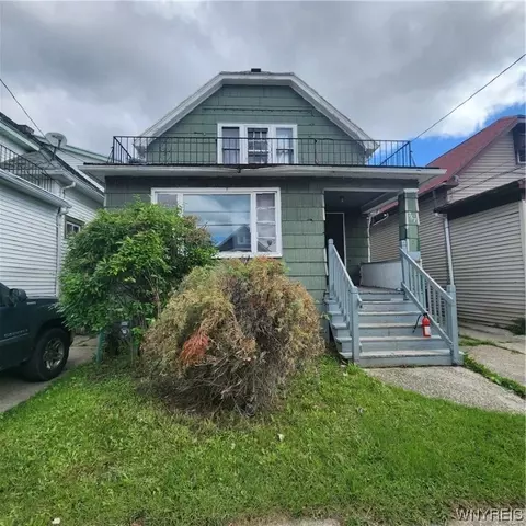 267 Roslyn St, Buffalo, NY 14215