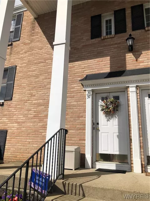 270 Buffalo Rd #37, Aurora, NY 14052