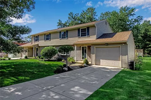 4658 Duerr Rd #4660, Orchard Park, NY 14127