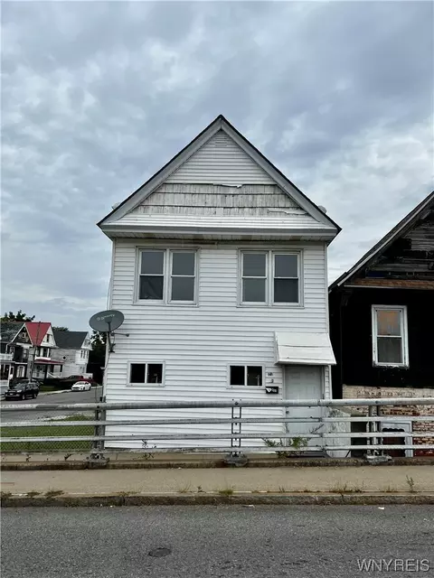 934 S Park Ave, Buffalo, NY 14210