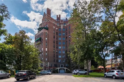 800 W Ferry St #4A, Buffalo, NY 14222