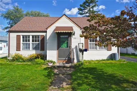 211 Barnsdale Ave, West Seneca, NY 14224