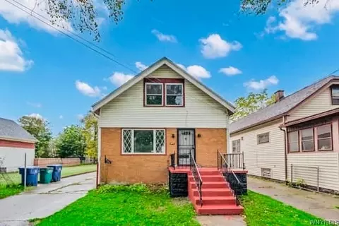 400 Northumberland Ave, Buffalo, NY 14215