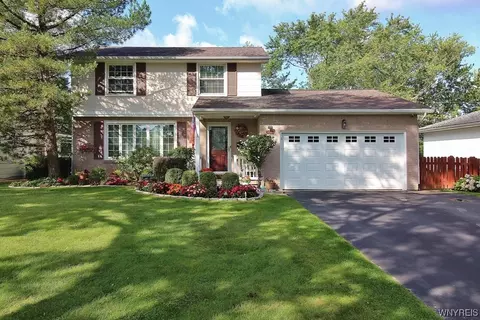 356 Sprucewood Ter, Amherst, NY 14221