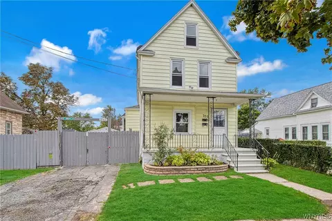 252 Bryant St, Depew, NY 14043