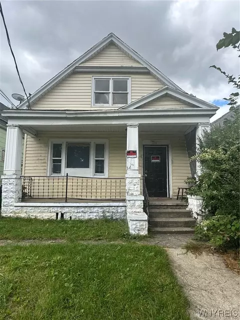 378 Curtiss St, Buffalo, NY 14212