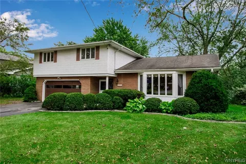 2286 Long Rd, Grand Island, NY 14072