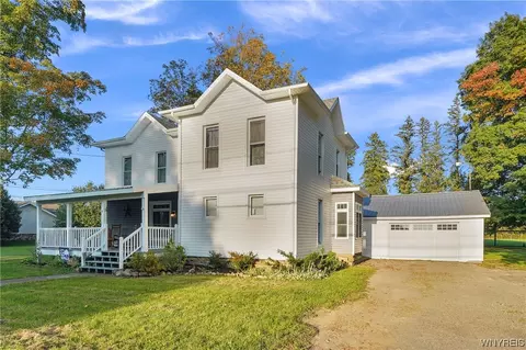 9528 Main St, Machias, NY 14101