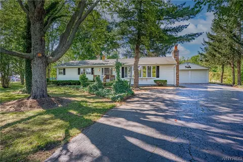3028 Ransomville Rd, Porter, NY 14131