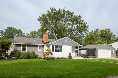 32 Randall Ter, Hamburg, NY 14075