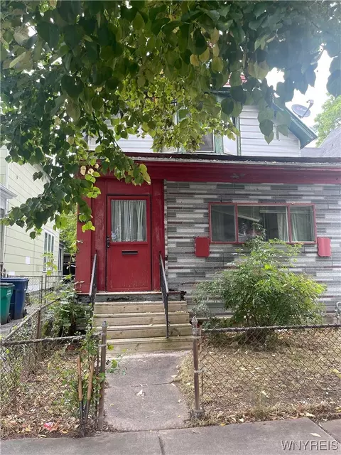 394 Glenwood Ave, Buffalo, NY 14208