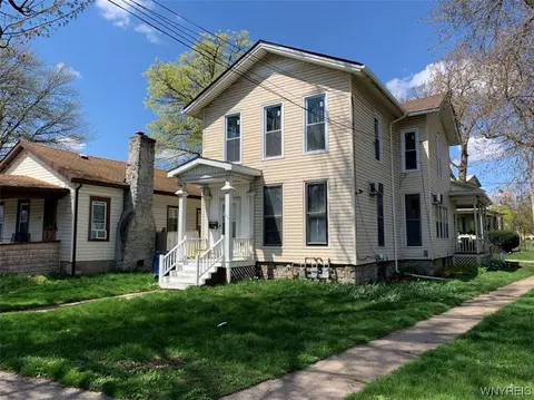 113 West Ave, Lockport, NY 14094