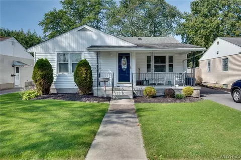 432 69th St, Niagara Falls, NY 14304