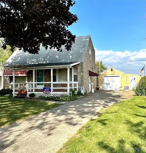 296 Mapleview Dr, Tonawanda, NY 14150
