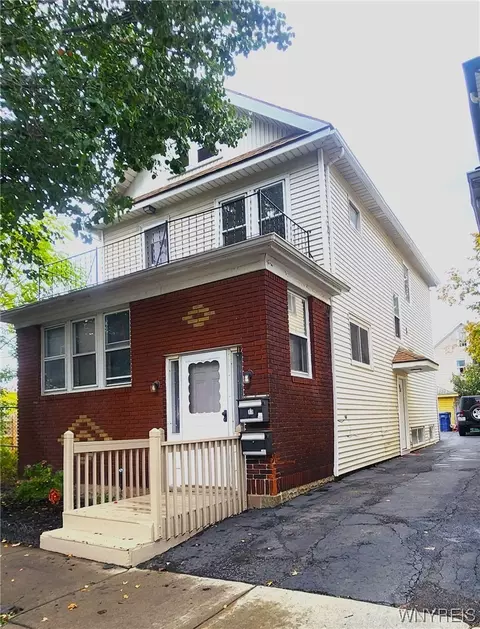 17 Blum Ave, Buffalo, NY 14216