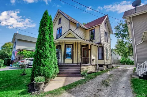 185 South St, Lockport, NY 14094