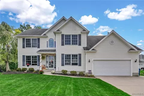 281 San Fernando Ln, East Amherst, NY 14051