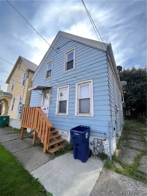 2003 Walnut Ave, Niagara Falls, NY 14301