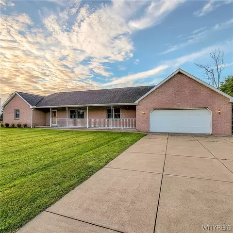 9161 Lapp Rd, Clarence Center, NY 14032
