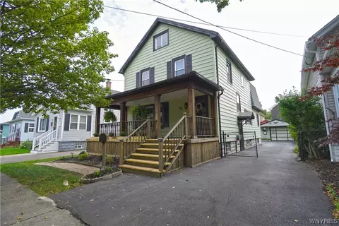 31 Robins St, Buffalo, NY 14220