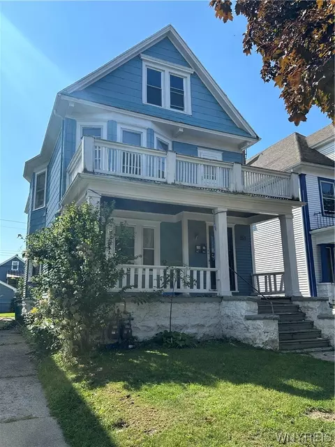 151 Hedley Pl, Buffalo, NY 14208