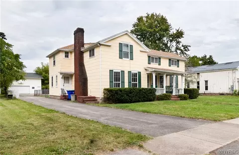 418 Park Ave, Ridgeway, NY 14103