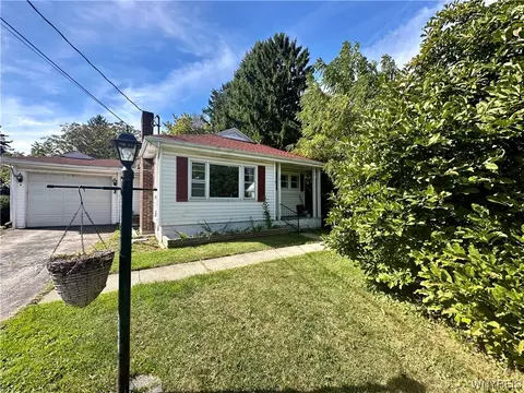 131 Oak St, Batavia, NY 14020