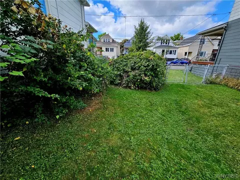 263 Fenton St, Buffalo, NY 14206