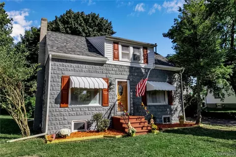 11 Lewis Rd, Newstead, NY 14001