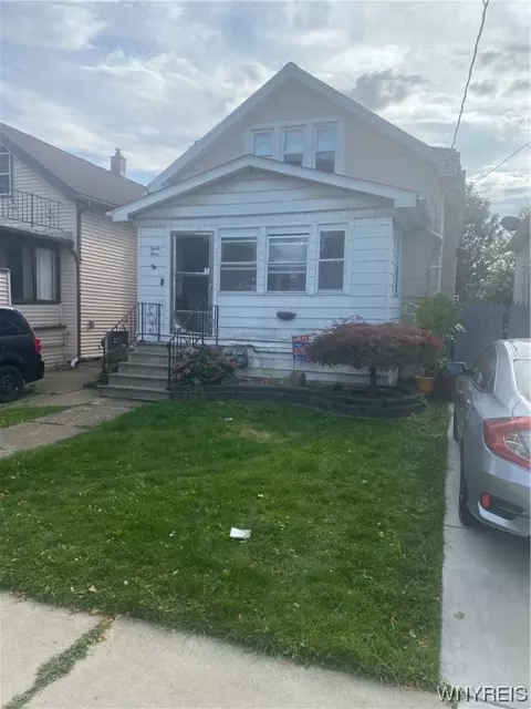 34 Beatrice Ave, Buffalo, NY 14207