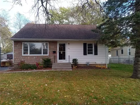 430 N 8th St, Lewiston, NY 14092