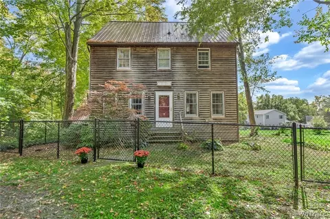 3384 Broadway Rd, Alexander, NY 14005