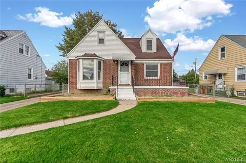 74 Leonard Post Dr, Buffalo, NY 14211