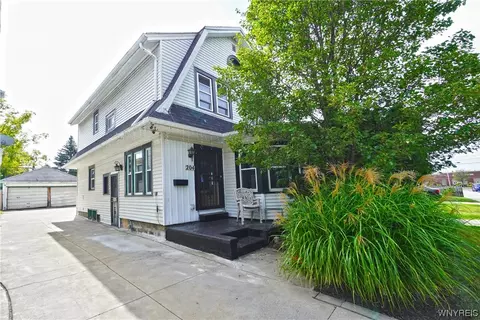 204 Mang Ave, Kenmore, NY 14217